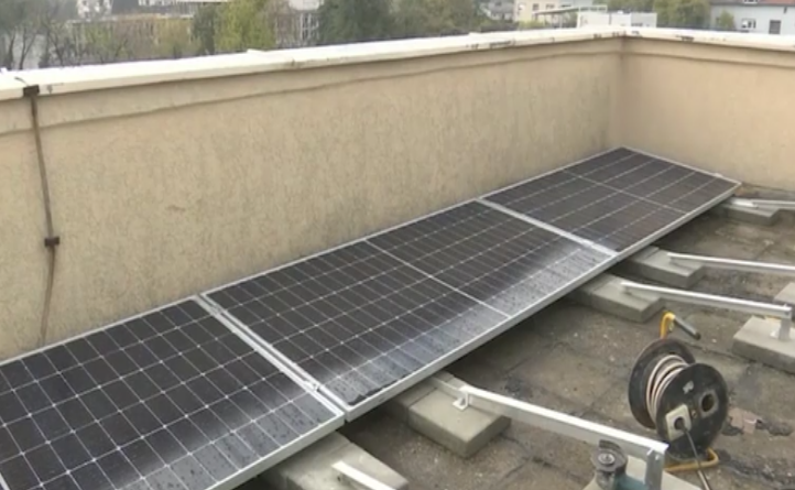 solarni paneli na terasi