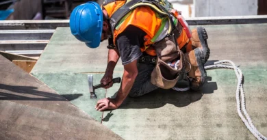Worker safety gear uses hammer