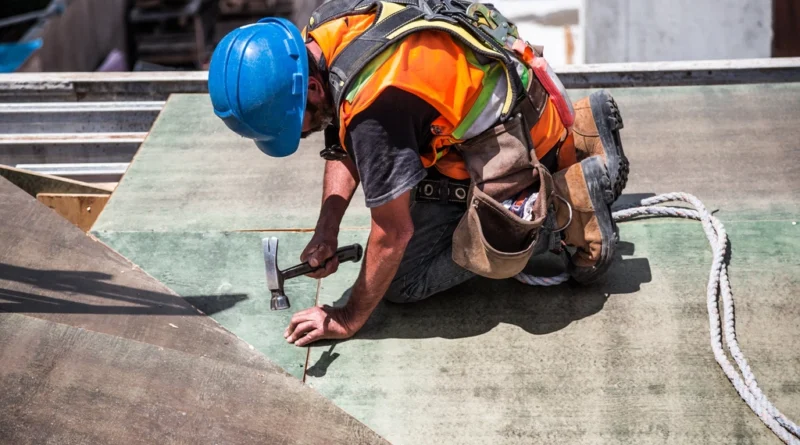 Worker safety gear uses hammer